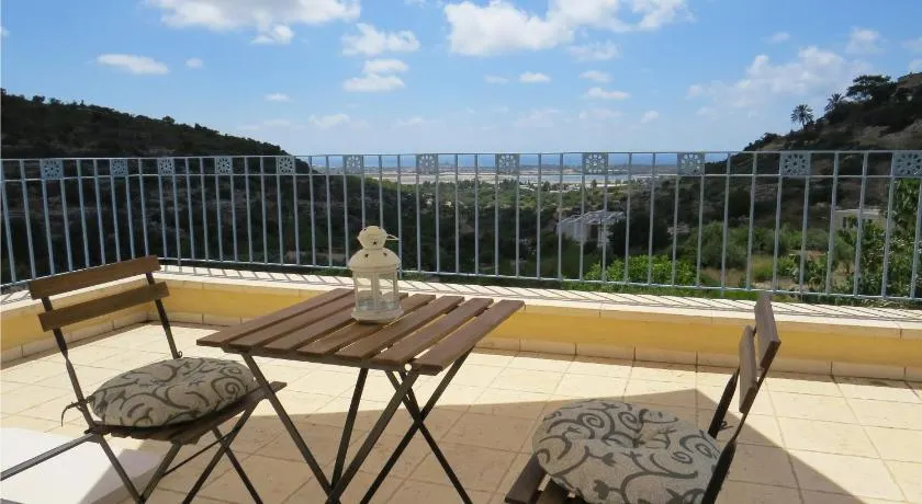 ARTSEA Studio Apartment with sea view - Image 1