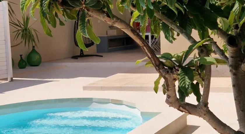 Gis B&B ad una sola camera con piscina ad uso esclusivo - Image 1