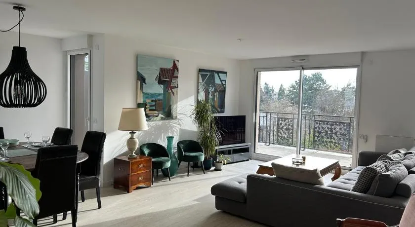 Spacious apartment - gates of paris - Image 1