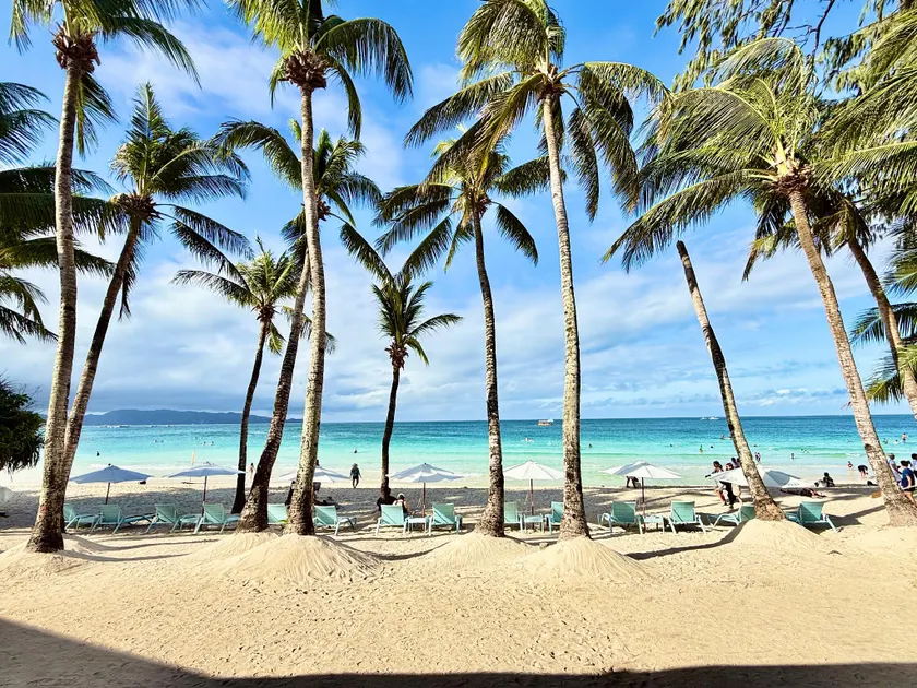 Calypso Beach and Dive Resort - Image 1