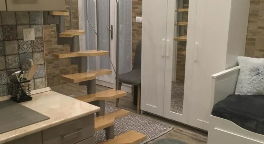Móra apartmanház - Image 1