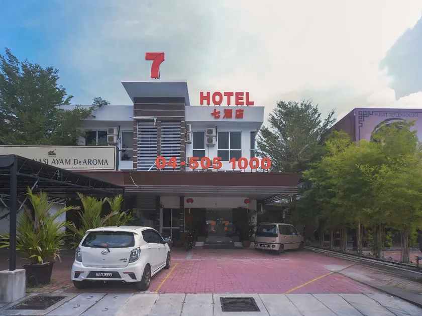 7 Hotel - Image 1