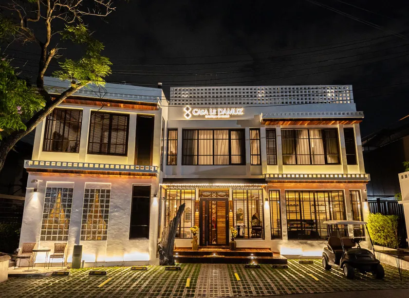 Casa Le Damuz At MRT Bangphlat - Adult Only - Image 1
