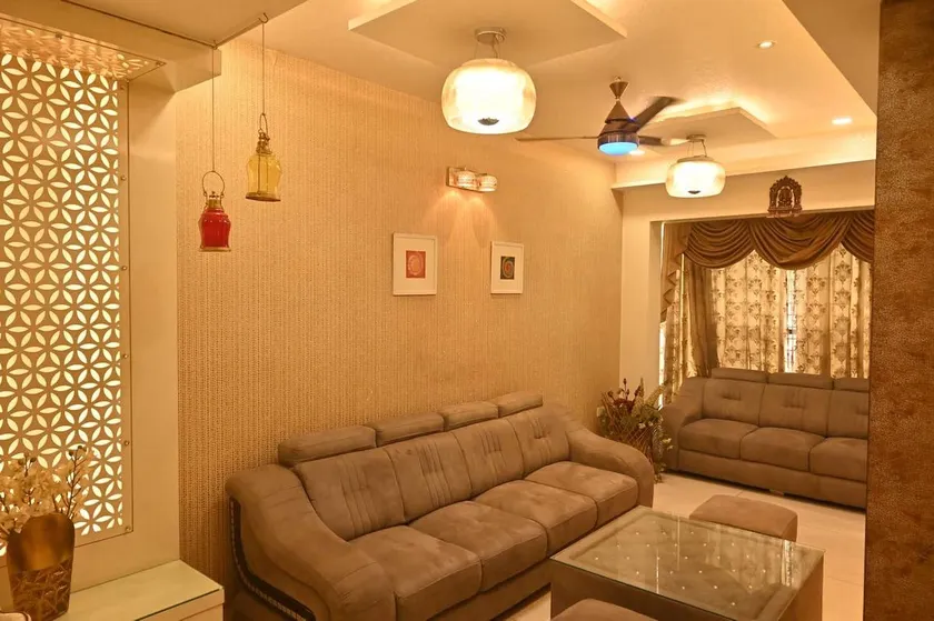 Luxury Kumbh Urban Getaway - Image 1
