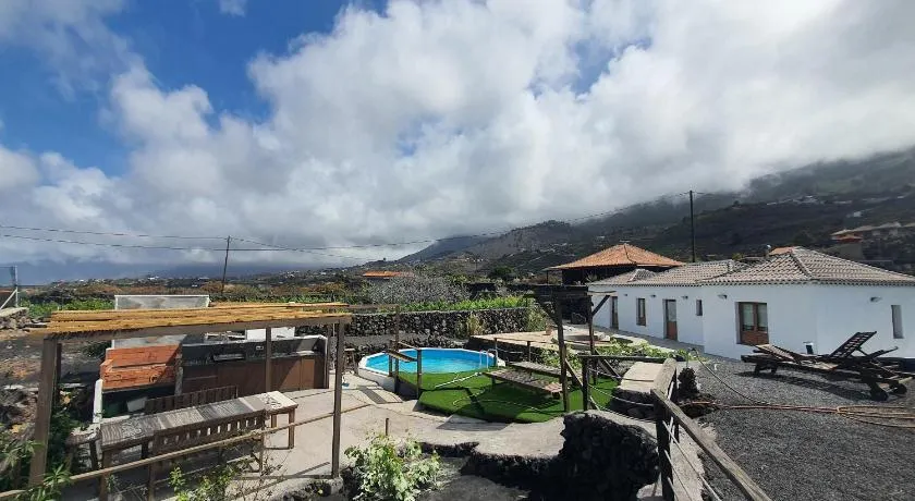 La Dichosa - Image 1