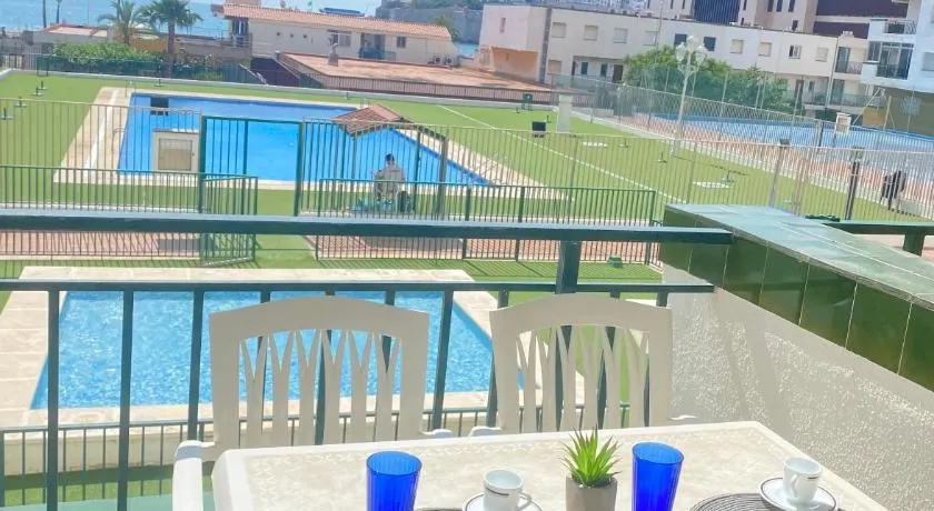 NUEVO con AIRE ACONDICIONADO! Apartamento Peñíscola Playa con piscinas y tenis - Image 1