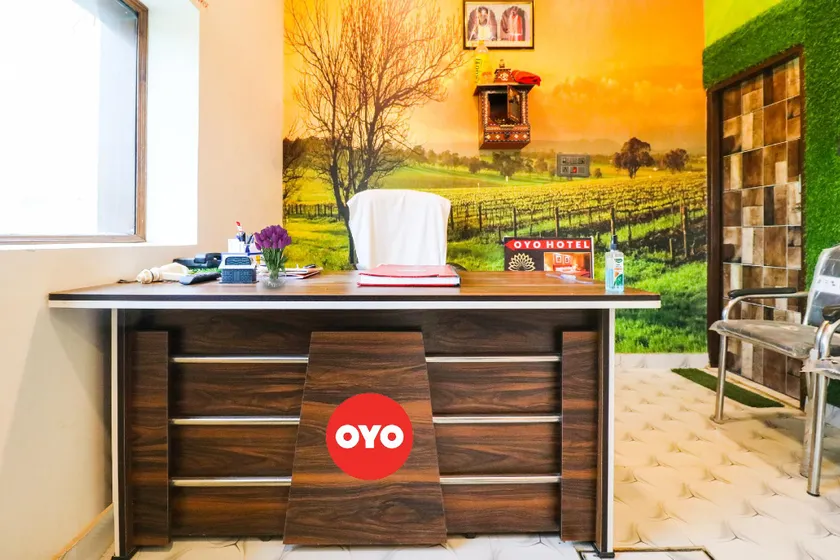 OYO Hotel S Chandra - Image 1
