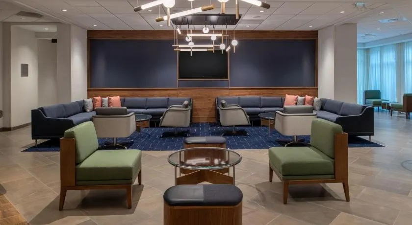 Courtyard by Marriott Olympia - Image 1