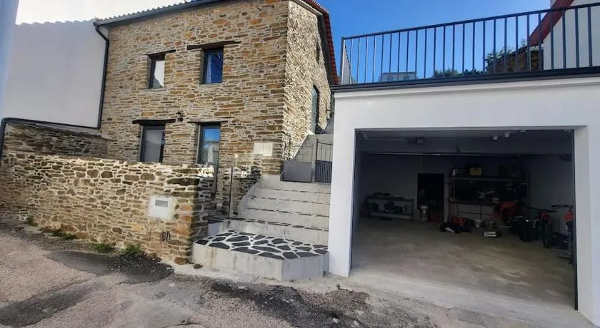 Da Silva house - Image 1