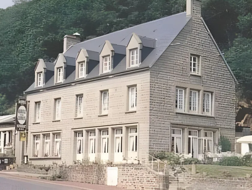 Auberge De L'Abbaye-Logis Hôtel Restaurant - Image 1
