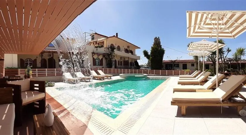 Athina Apartments - Image 1
