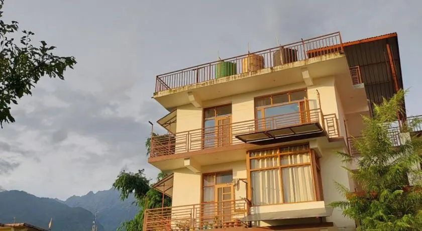 HIMVIGRAHA- Your Mountain Retreat - Image 1