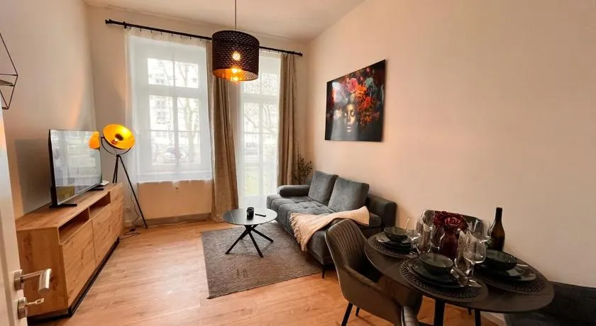 Modern apartment with terrace & feel-good factor - Image 1