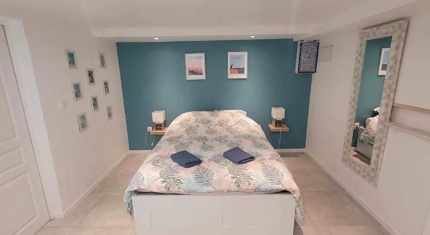 Détente à Sorques - Image 1
