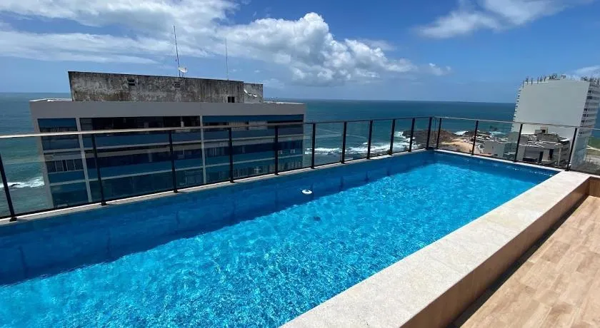 Apartamento Luxuoso a poucos metros da praia - Image 1