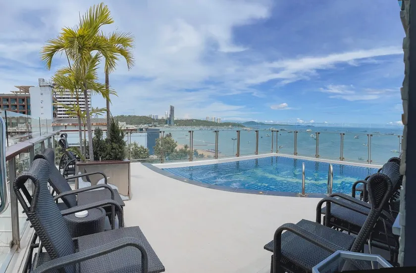 Serenotel Pattaya - Image 1