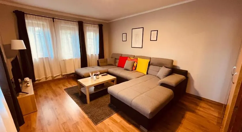 Strigonia Apartman - Image 1