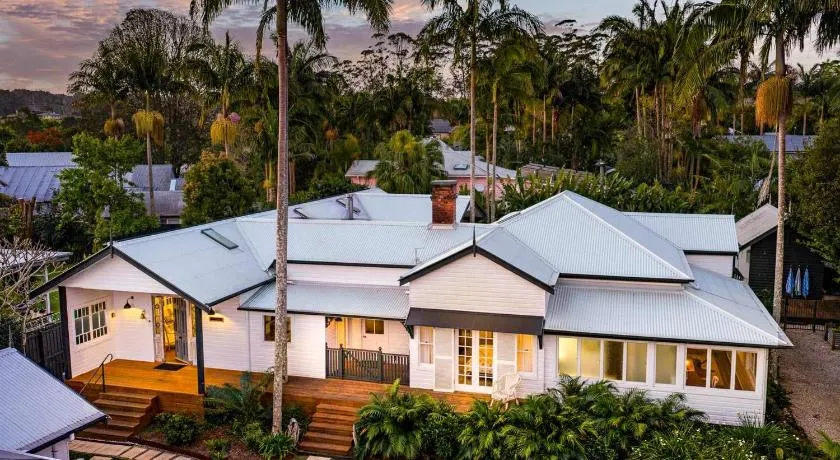 Luxury Family Estate l Pool & Pet Friendly l Nova Escapes - Image 1