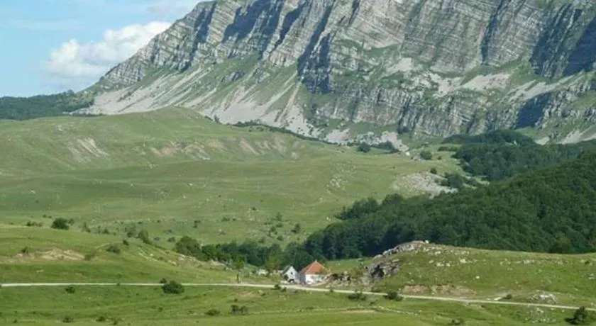 Čemerno Cottage - Image 1