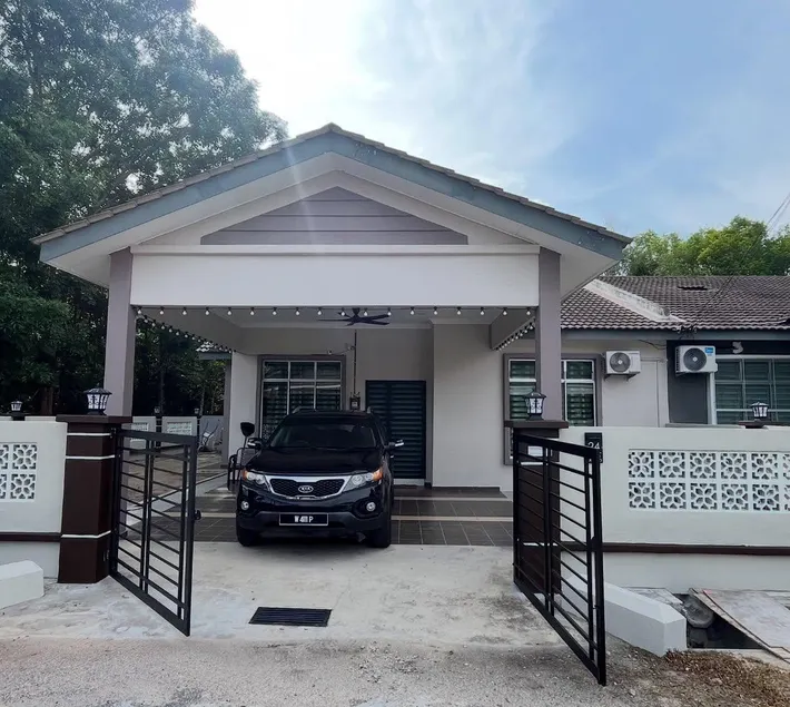 Rumah Armandz Sungai Baru Ilir Masjid Tanah Melaka - Image 1