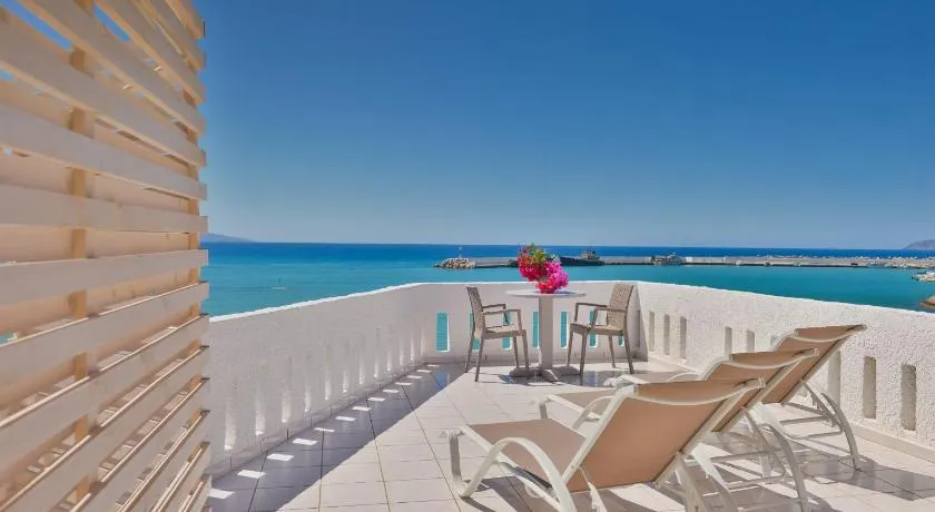 Stochos studios next to the sea! - Image 1