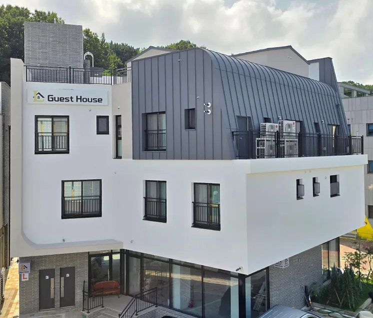 Incheon airport Guesthouse L - Image 1