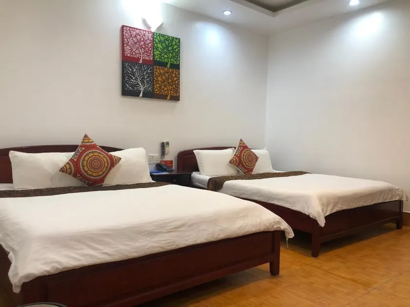 Du Hung 2 Hotel - Image 1