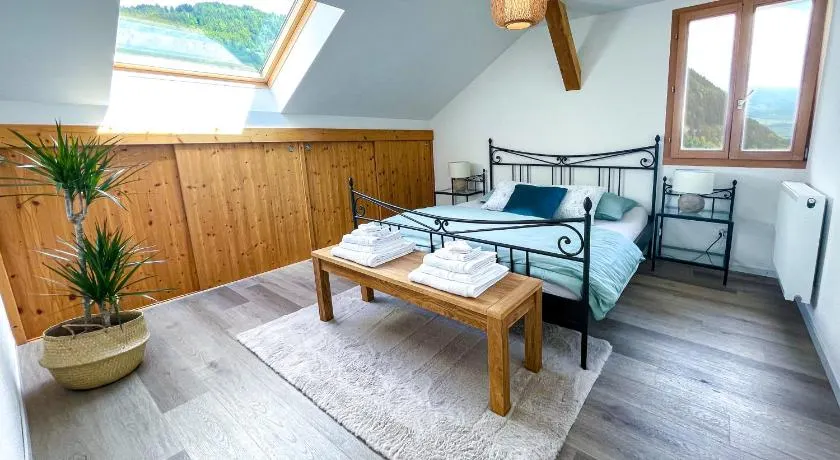 Sweet & Cosy Chalet in the heart of the Swiss Alps - Image 1