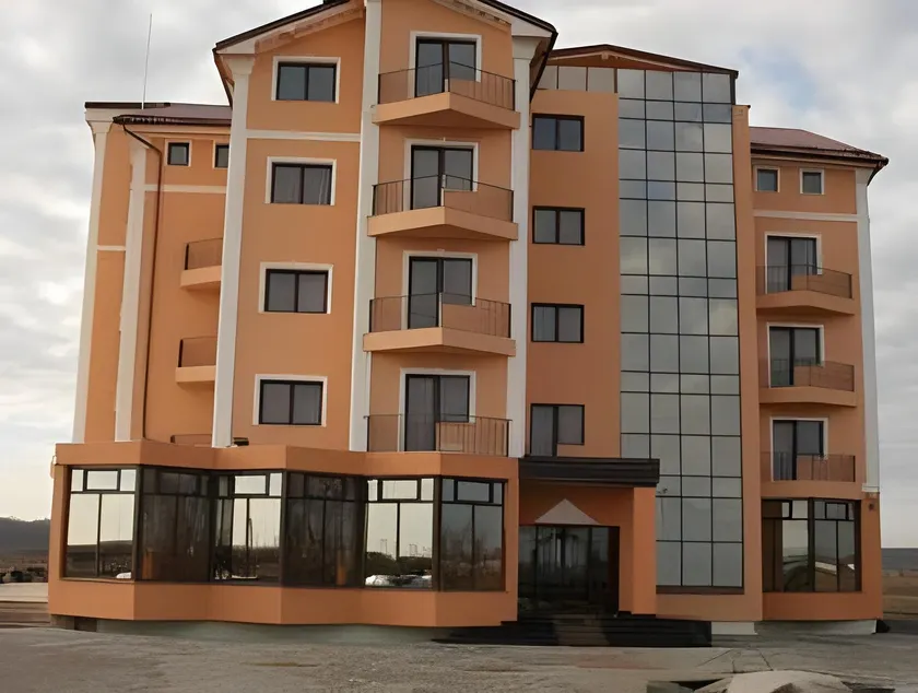 Hotel Coral - Image 1
