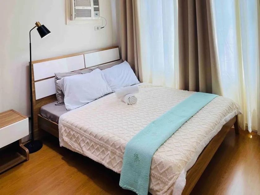 Spacious 1Bedroom Condo near US Embassy & St Lukes - Image 1
