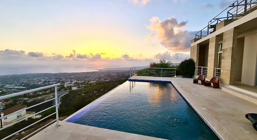 STAY Sunset Palazzo - Image 1