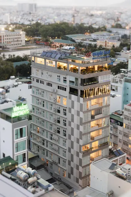 Maple Leaf Hotel & Apartment - Image 1