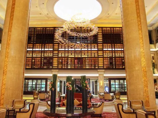 Dali Century Hotel - Image 1