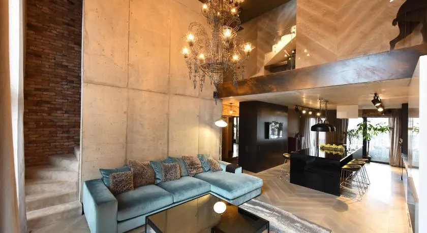 Premium Loft Apartment - Image 1