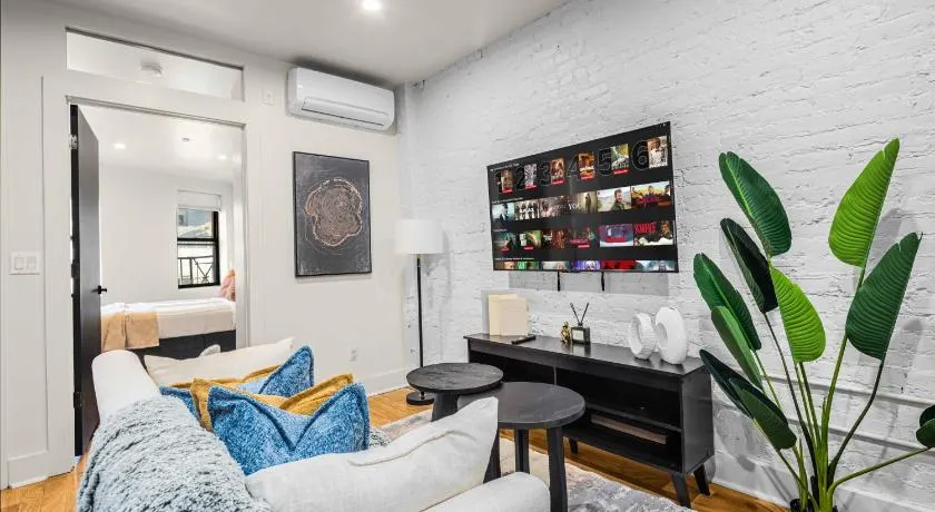 Downtown Manhattan 4BR 2BA near SoHo & NYU - Image 1
