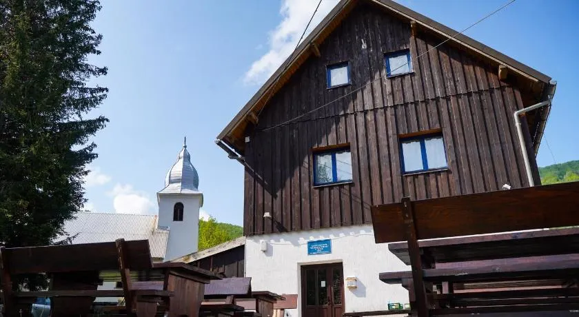 Planinarski dom ''Bijele stijene'' Mountain lodge - Image 1