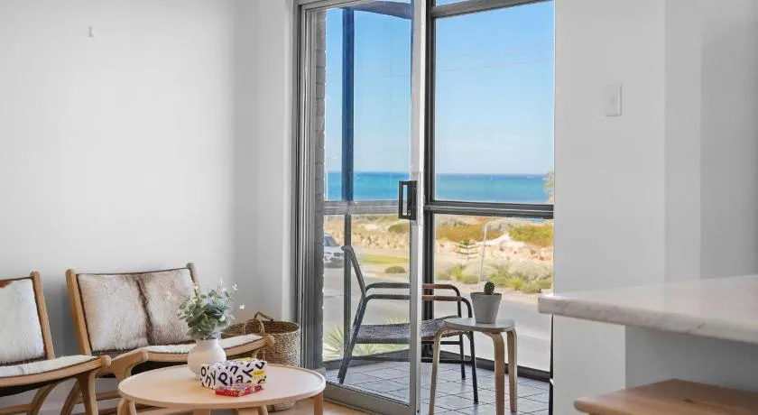 Belle Escapes - Tranquil Oceanview Escape - Relax & Reset - Image 1
