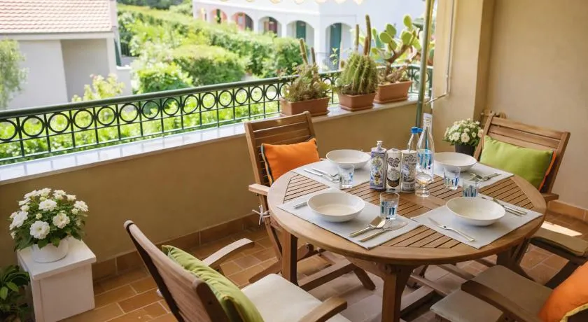 Double apartment 5 minutes from sea and private parking - Image 1