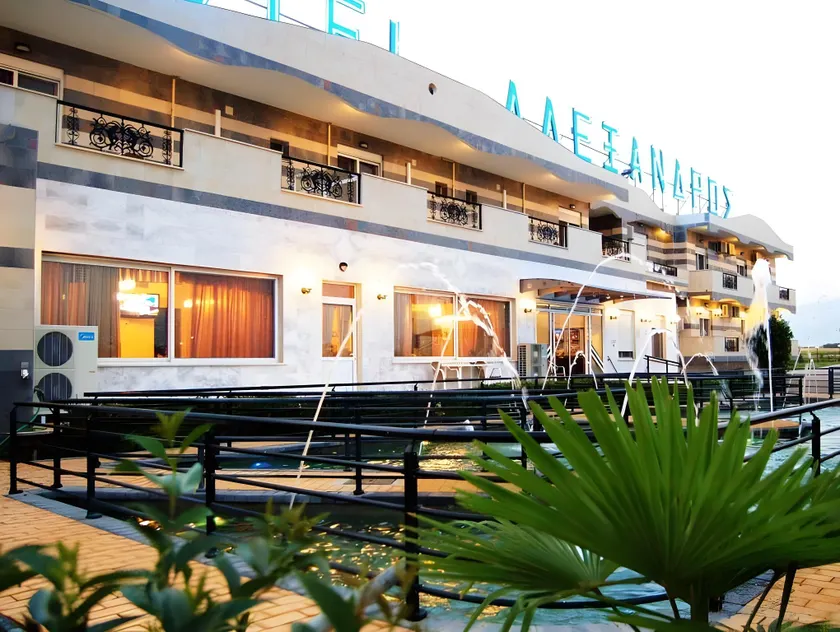 Hotel Alexandros - Image 1