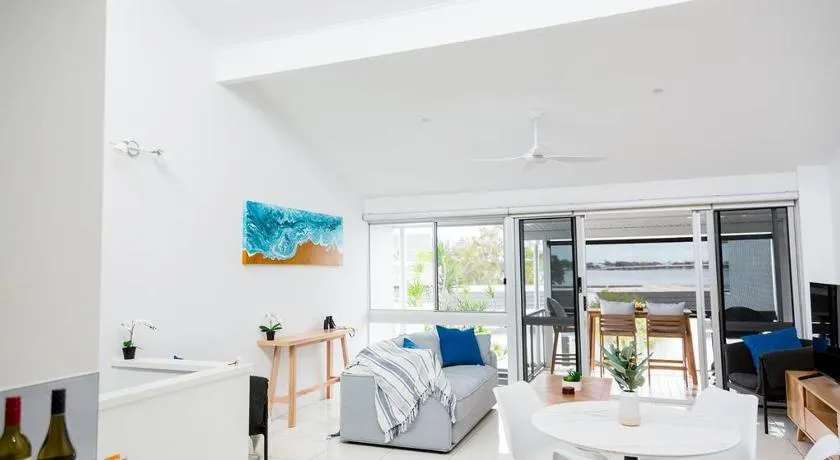 Spinnaker Waters - Entire 2 Bedroom Apartment at Sandstone Point - Image 1