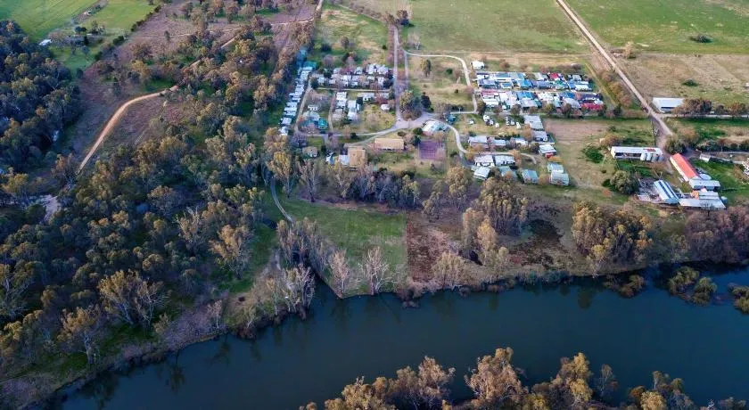 Kismet Riverside Lodge - Image 1