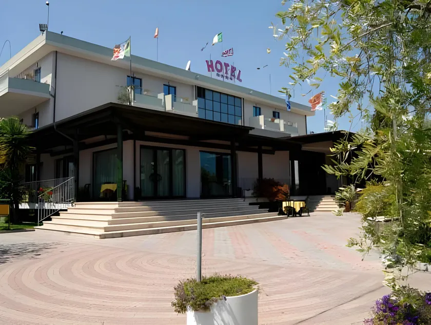 Hotel Parco degli Ulivi - Image 1