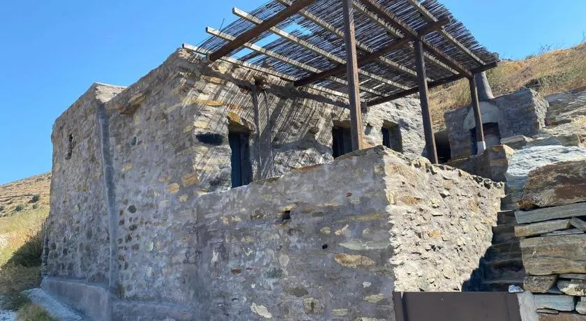 Alonaki Tinos Rental Cottage house - Image 1