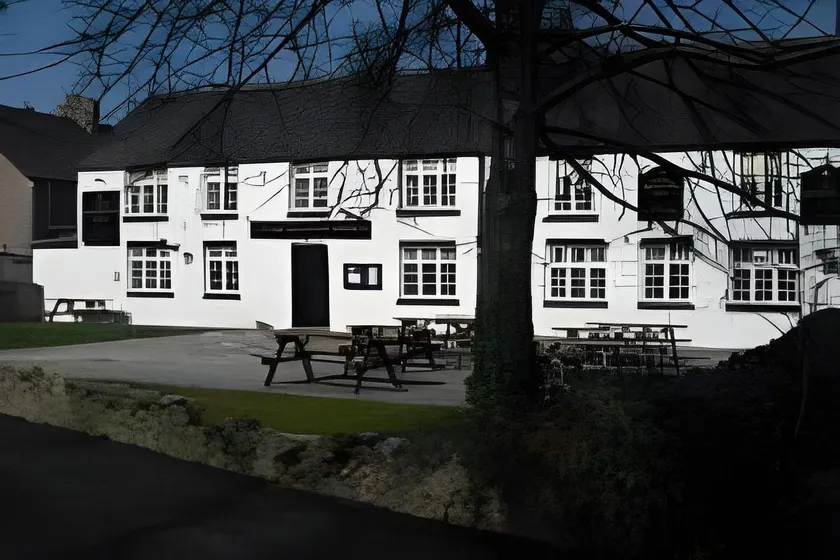 The Raven Inn - Image 1
