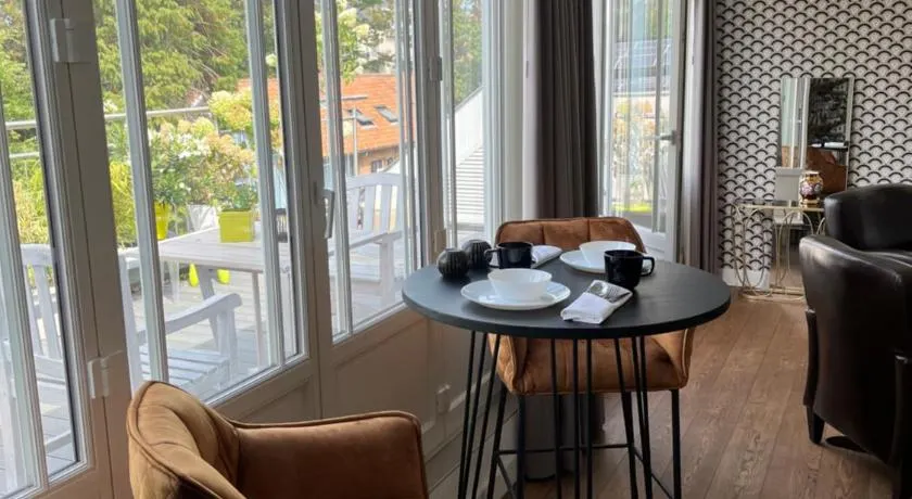 Rooftop terrace suite - Image 1
