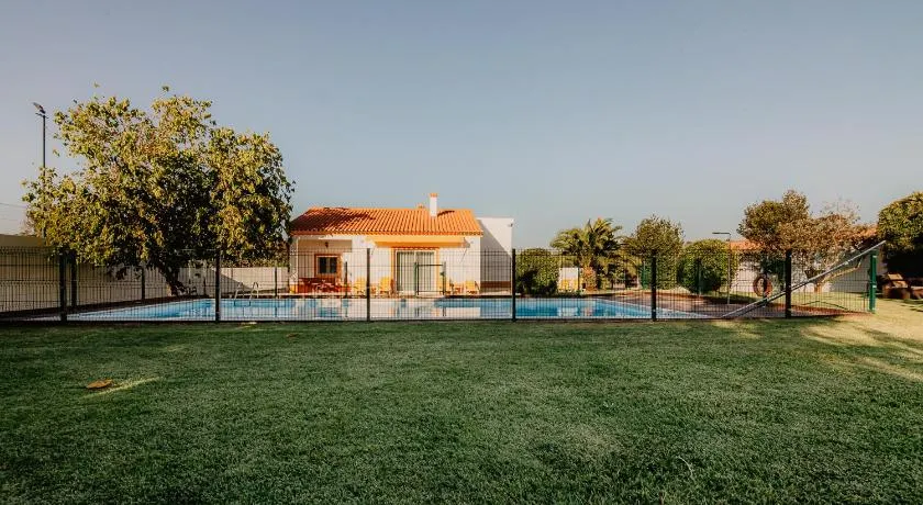 Country Club - Sto Estevao - Image 1