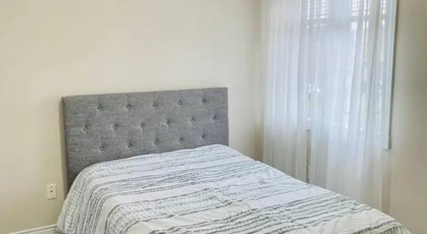 Three bedroom house - Image 1