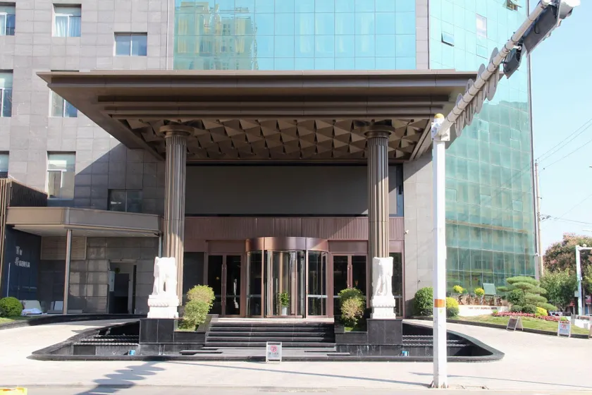 Tianyuan Business Hotel - Image 1
