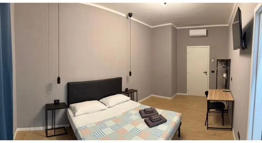 Riva Reno 4 Rooms - Image 1