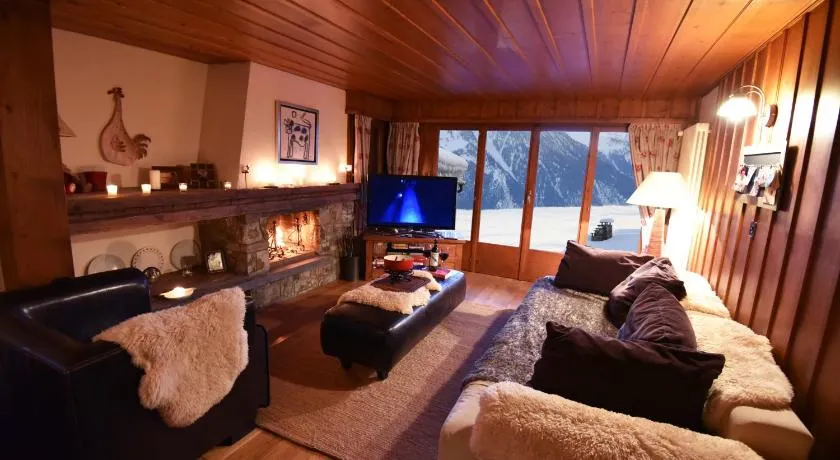 Ski-in, Chalet-style appt Central Verbier - 1 Min Walk to Lift - Image 1